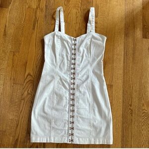 White bodycon clip up dress
